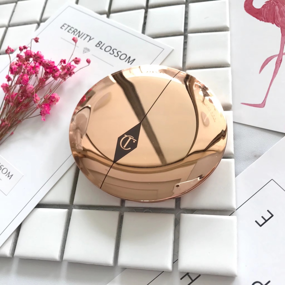 샬롯 틸버리 세트 프레스드 파우더 오일 컨트롤 매트 하 - Huda Beauty Makeup Mini Kit 리뷰 및 가격