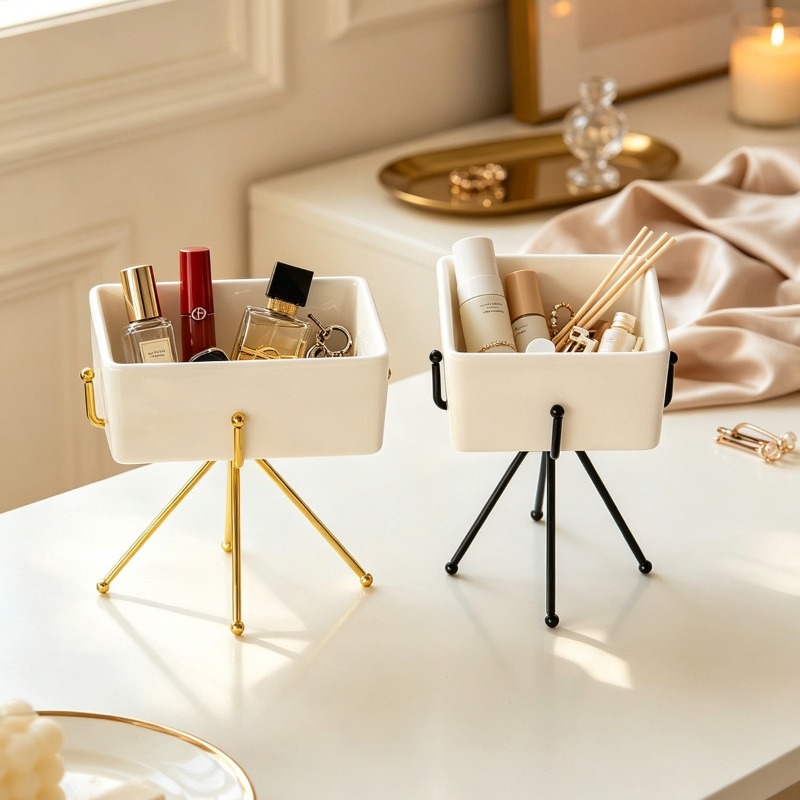 세련된 디자인의 세라믹 화장품 브러시 보관대, 금속 받 - Beauty Makeup Table 리뷰 및 가격