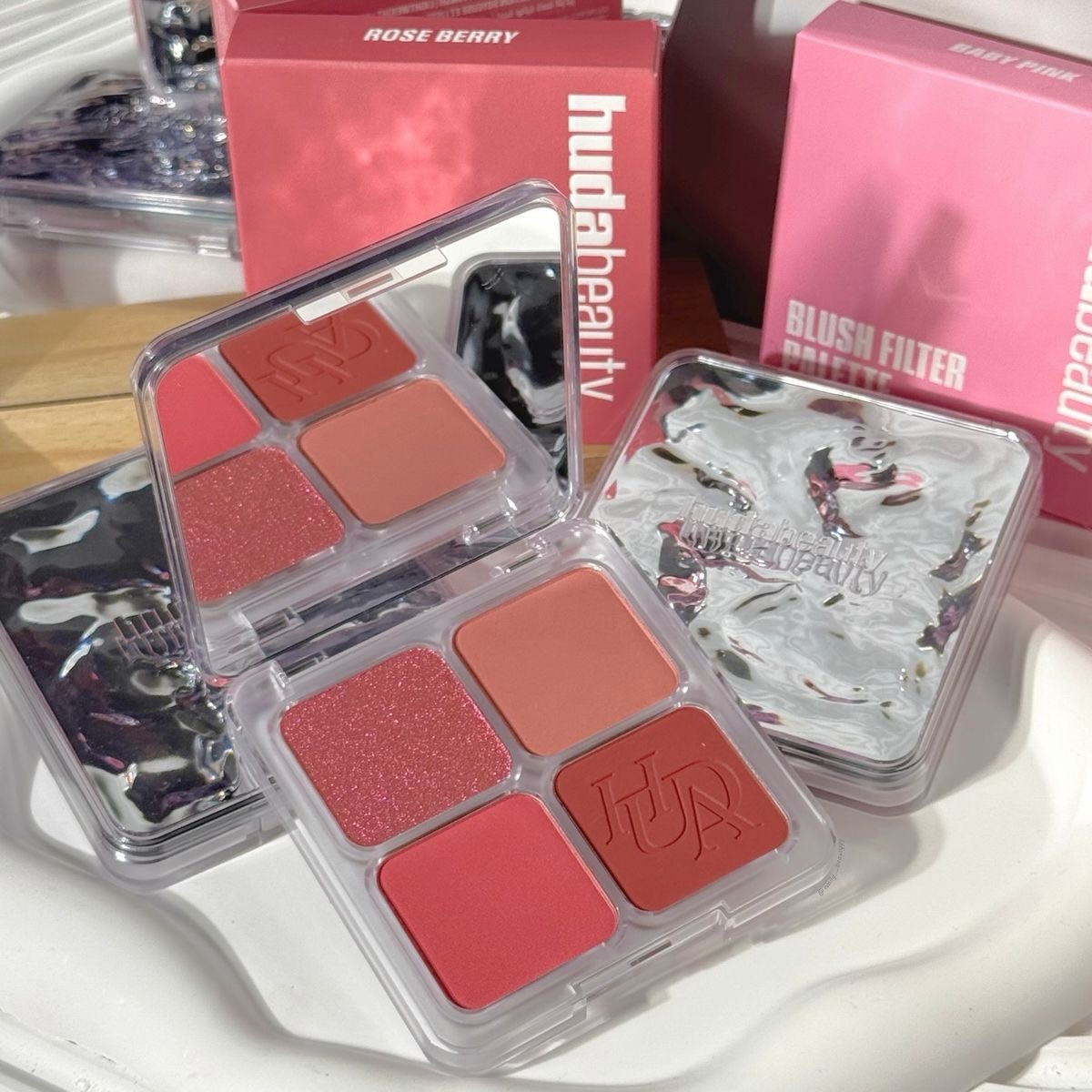 럭셔리 후다 이지 4 컬러 블러쉬 필터 블러링 블러셔라 - Huda Beauty Makeup Mini Kit 리뷰 및 가격